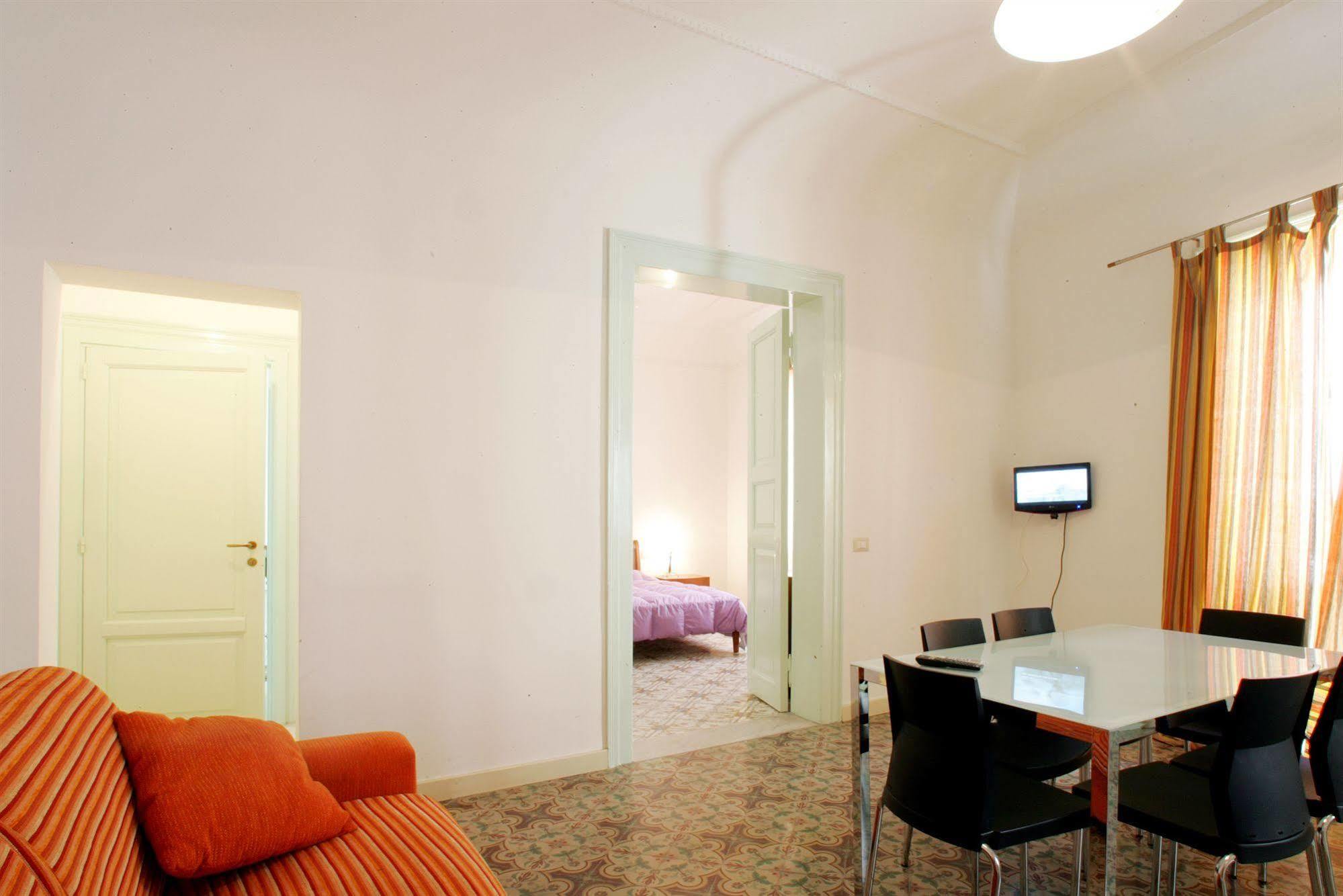 Apartamento Mansarda Con Terrazzo Trapani Exterior foto