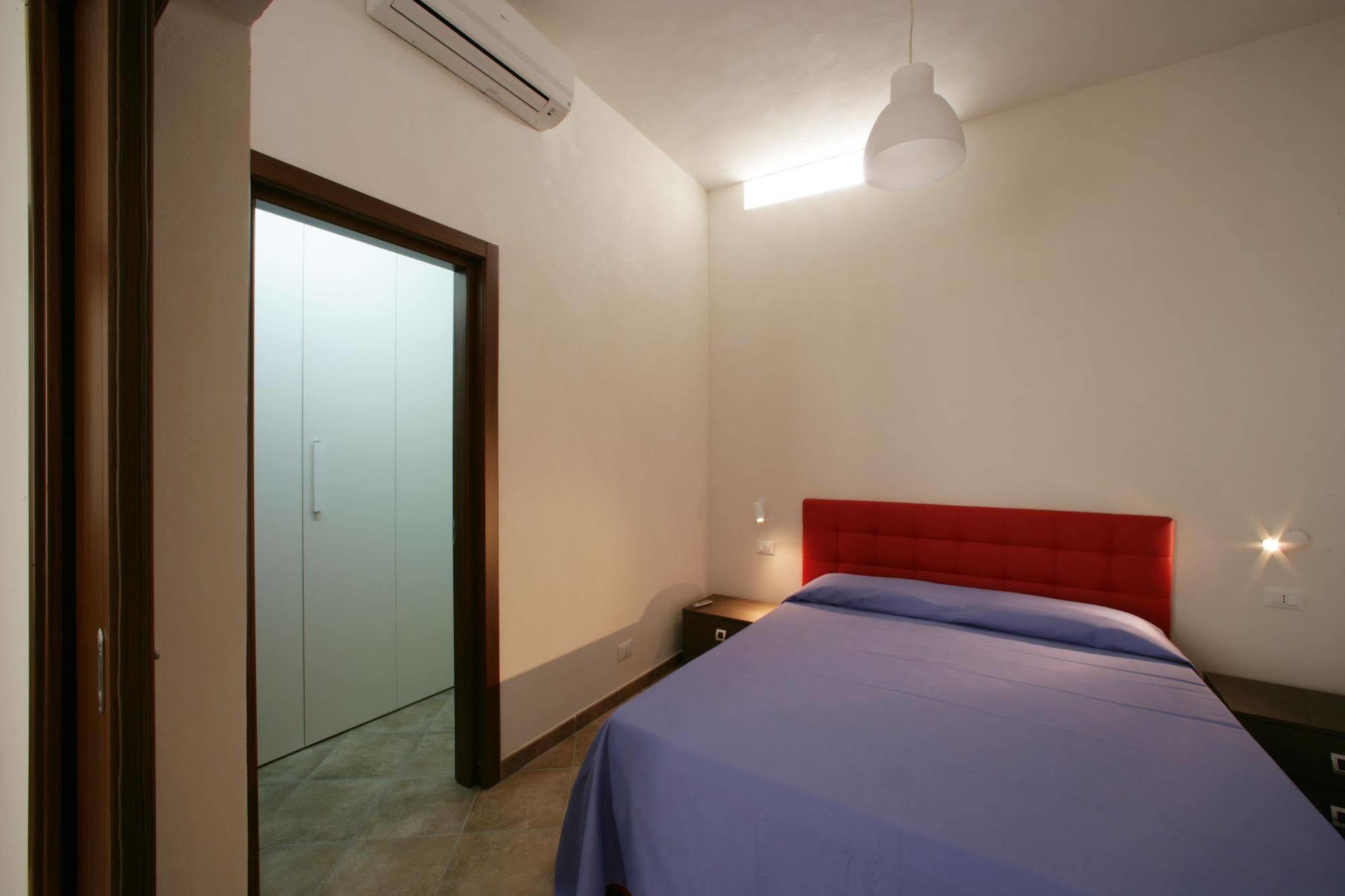 Apartamento Mansarda Con Terrazzo Trapani Exterior foto