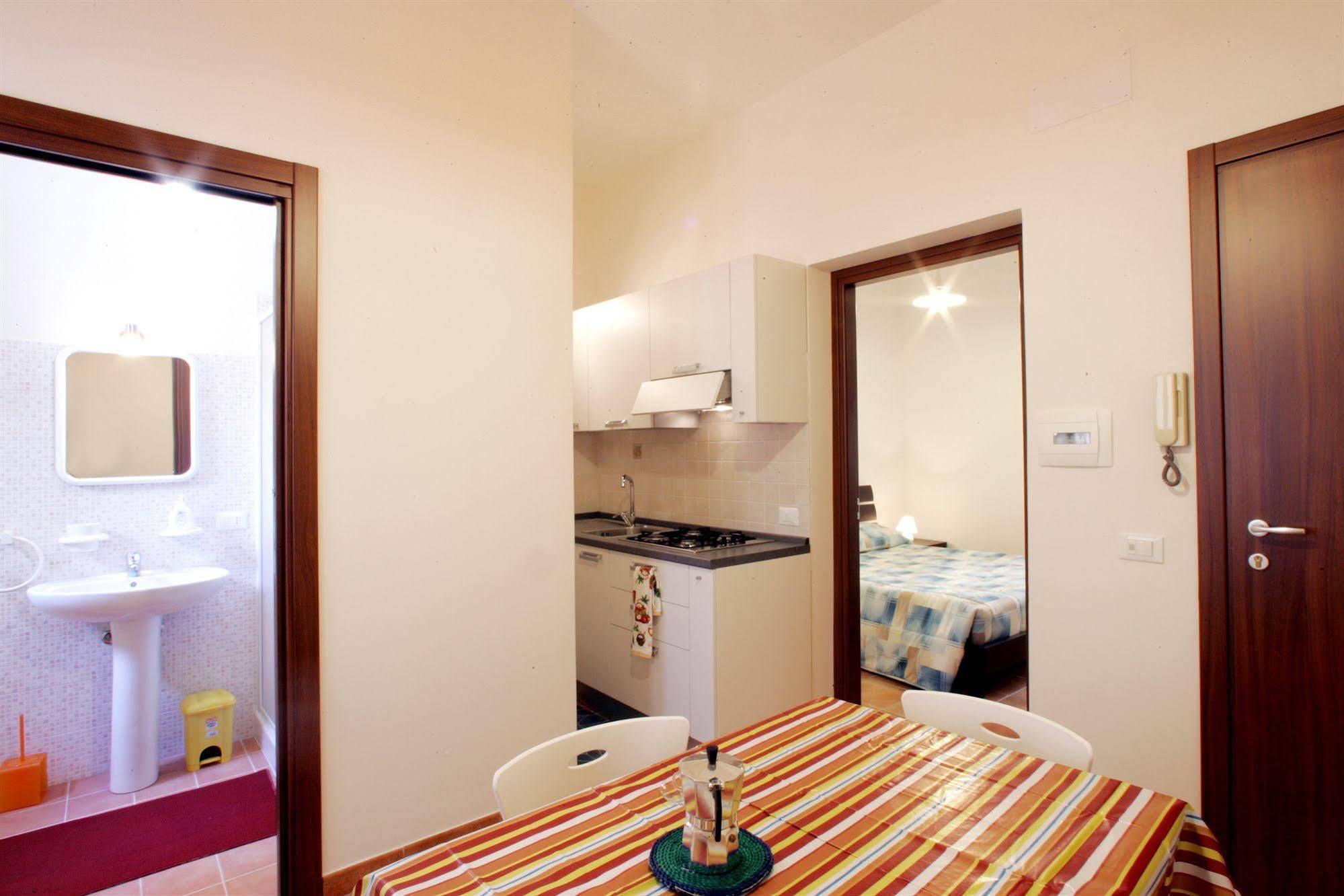 Apartamento Mansarda Con Terrazzo Trapani Exterior foto